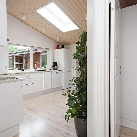 10 Person In Juelsminde Holiday home